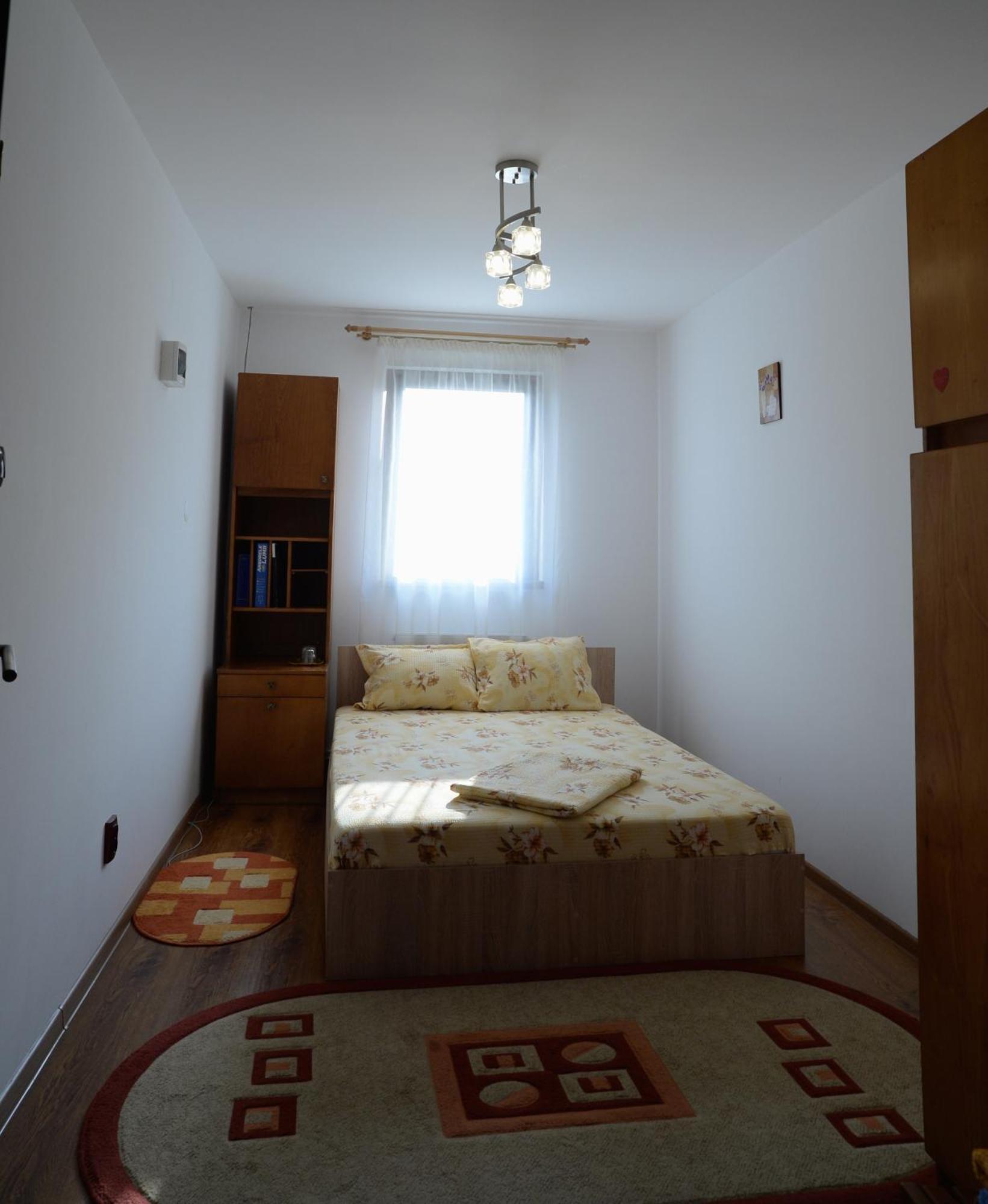 Vila Madudu Vălenii de Munte Buitenkant foto