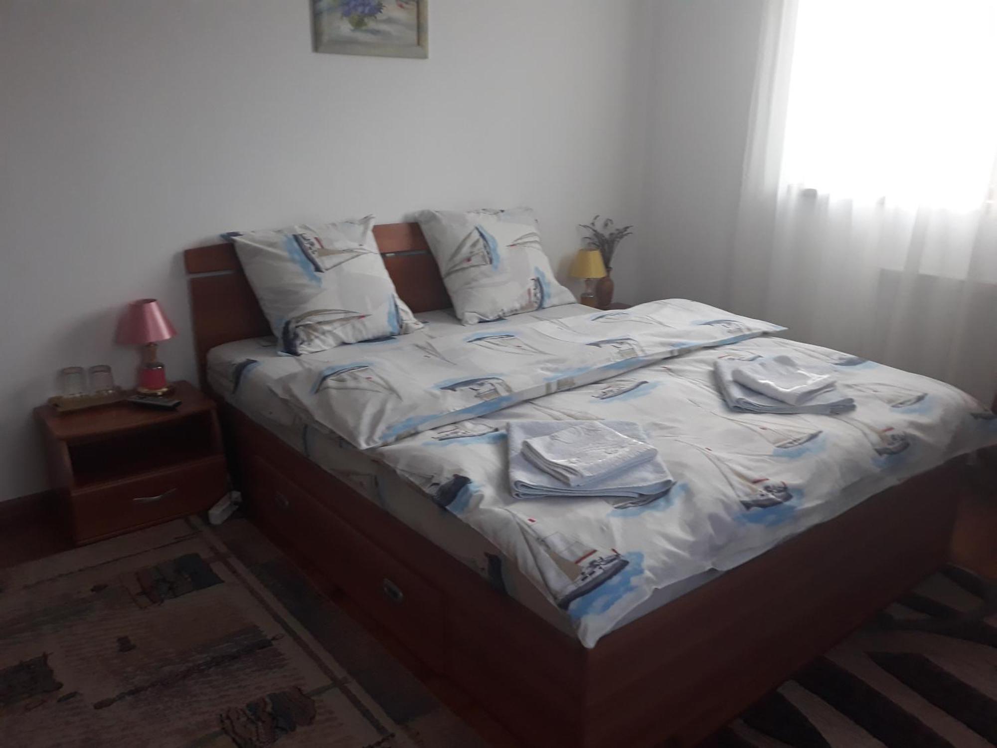 Vila Madudu Vălenii de Munte Buitenkant foto