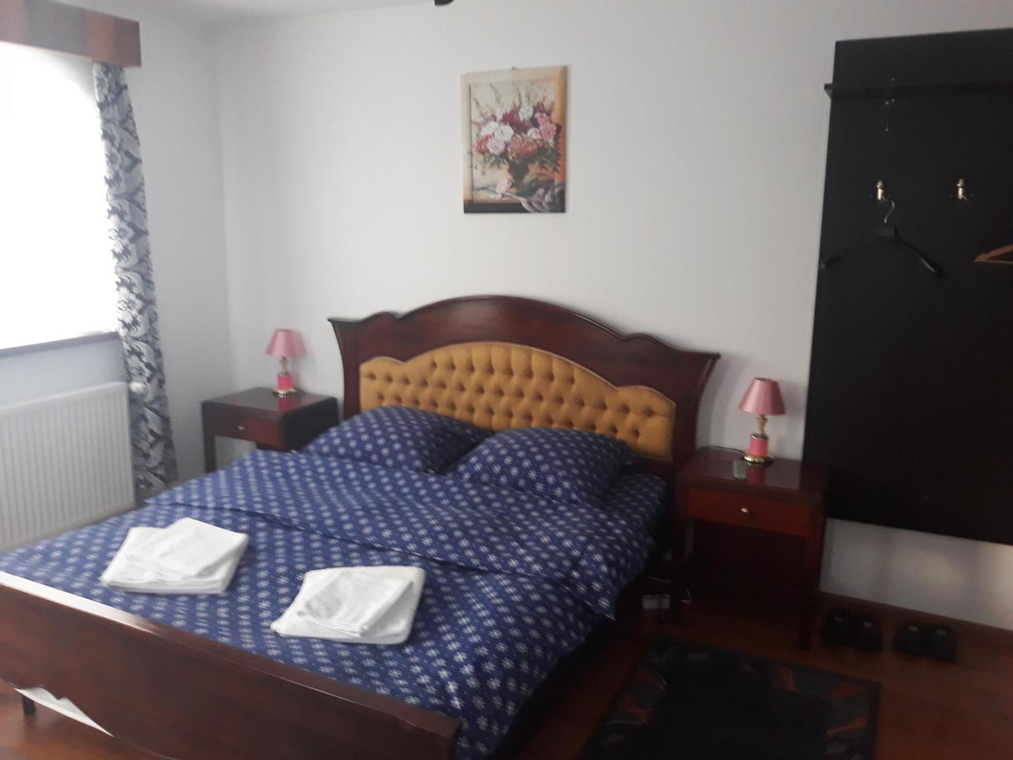 Vila Madudu Vălenii de Munte Buitenkant foto